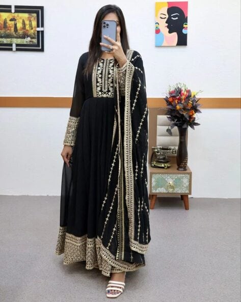 Allin I Villin Black Georgette Anarkali with Golden Embroidery – Full-Length Elegance