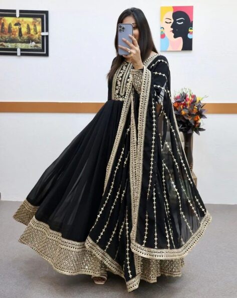 Allin I Villin Black Georgette Anarkali with Golden Embroidery – Full-Length Elegance