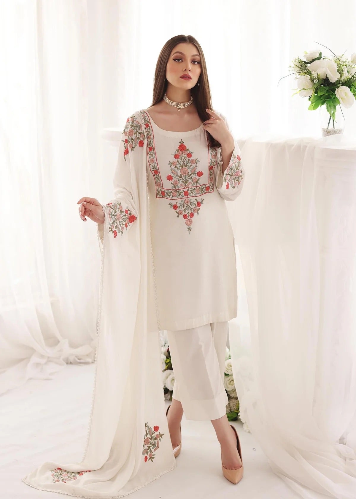 Allin I Villin Off White Designer Festive Wear Georgette Embroidery Kurta Set – Diwali 2024 Collection