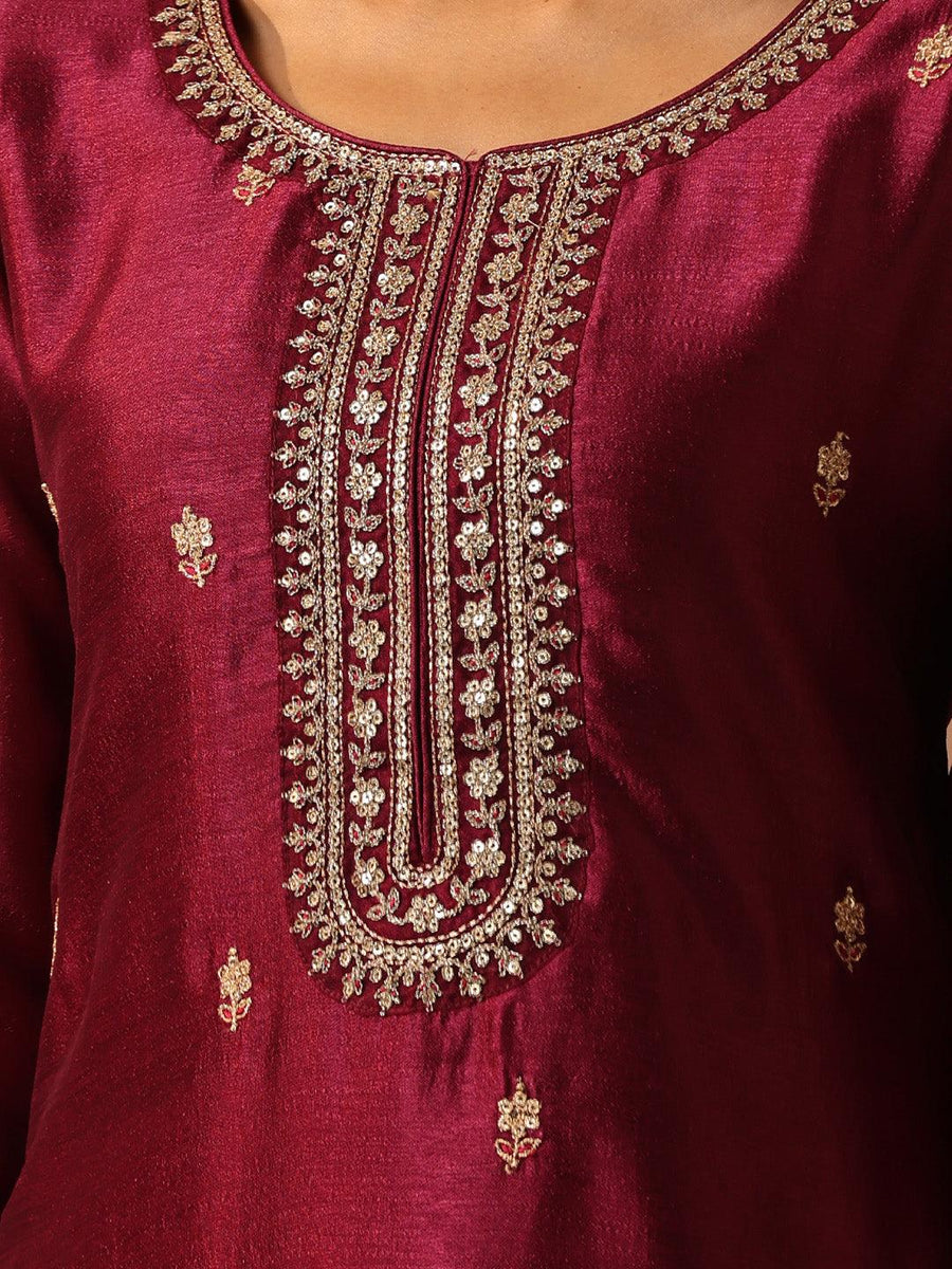 Allin I Villin Purple Embroidered Kurta for Women – Ethnic Diwali Wear 2024
