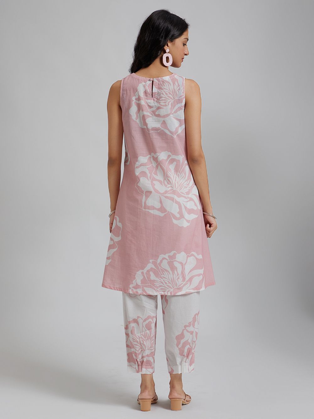 ALLIN I Villin Baby Pink Kurta and Pant Set – Floral Print, Ideal for Office Wear and Daily Wear